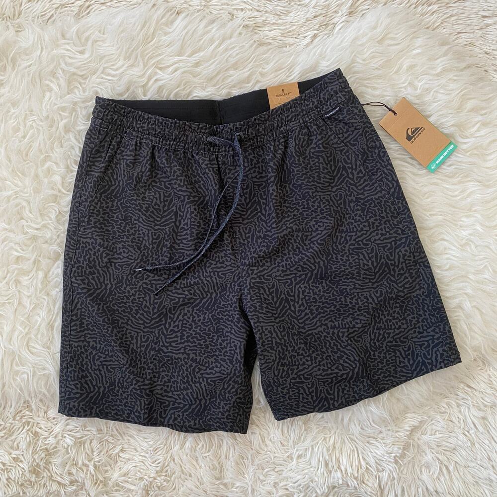 NWT Quiksilver Men's Taxer Print Amphibian 18" Hybrid Short, size S